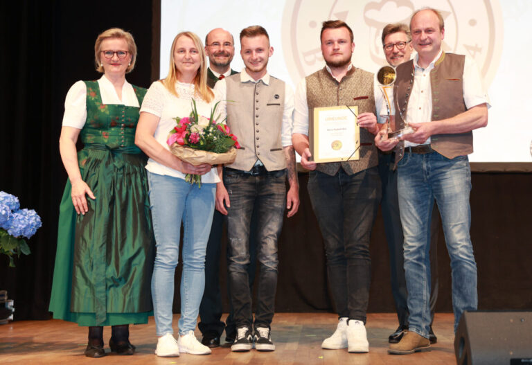 „Brauliebe Hirz“ gewinnt als Gesamtkonzept die „Goldene BierIdee 2024“